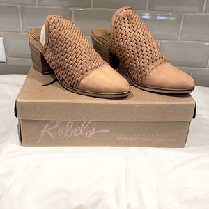 Rebels Women slip on shoes